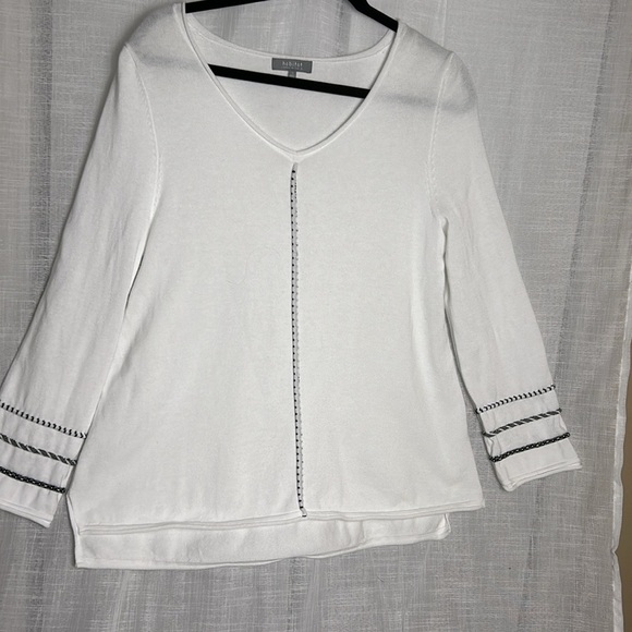 Habitat sweater,women,PTP 19.5” white cotton  pull over,v neck,trim,EC - Picture 2 of 13